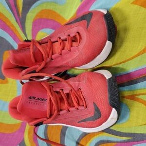 Nike Air Max Infuriate Running Shoes SZ 6.5